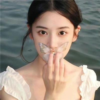 怎么就,结婚了海报