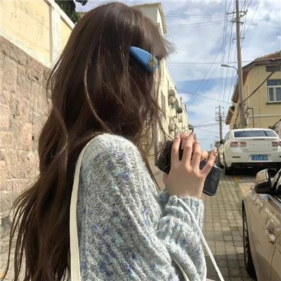 我想变成鸟,所以跳起来海报